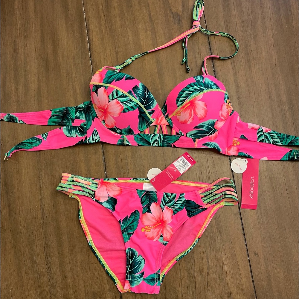 🌺 Pink Hawaiian Print Bikini NWT 🌺